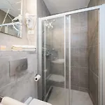 Apartment Scherbl - 1 One-Bedroom Apartment & 2 Private Rooms Near Park Marjan, Split *