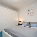 Apartment Scherbl - 1 One-Bedroom Apartment & 2 Private Rooms Near Park Marjan, Split