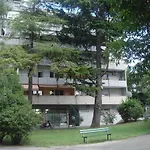 Apartment Scherbl - 1 One-Bedroom Apartment & 2 Private Rooms Near Park Marjan, Split Daire *