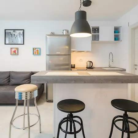 Apartment Scherbl - 1 One-Bedroom Apartment & 2 Private Rooms Near Park Marjan, Split Apartment *