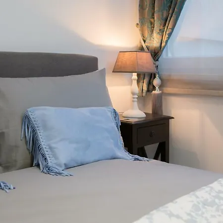 Apartment Scherbl - 1 One-Bedroom Apartment & 2 Private Rooms Near Park Marjan, Split Split