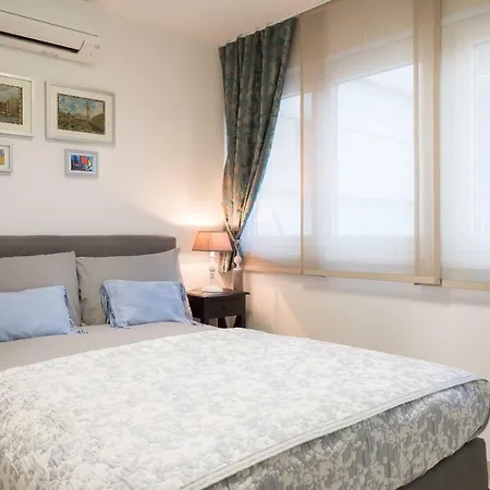 Apartment Scherbl - 1 One-Bedroom Apartment & 2 Private Rooms Near Park Marjan, Split