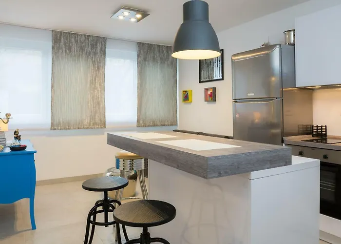 Apartment Scherbl - 1 One-Bedroom Apartment & 2 Private Rooms Near Park Marjan, Split Apartment Split