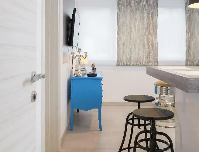 Apartment Apartment Scherbl - 1 One-Bedroom Apartment & 2 Private Rooms Near Park Marjan, Split *