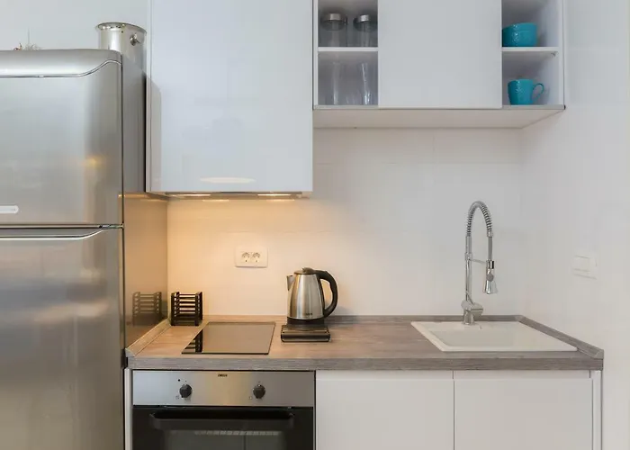 Apartment Apartment Scherbl - 1 One-Bedroom Apartment & 2 Private Rooms Near Park Marjan, Split