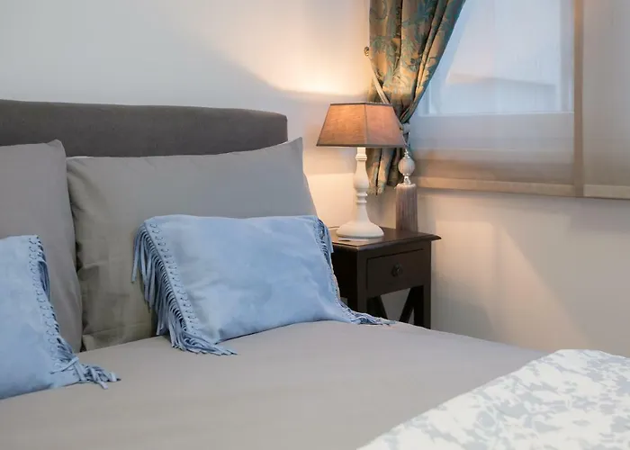 Apartment Scherbl - 1 One-Bedroom Apartment & 2 Private Rooms Near Park Marjan, Split Split