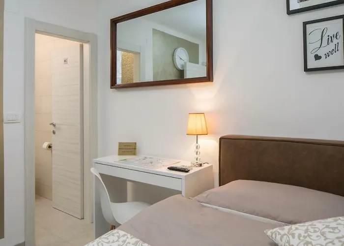 Apartment Apartment Scherbl - 1 One-Bedroom Apartment & 2 Private Rooms Near Park Marjan, Split Split